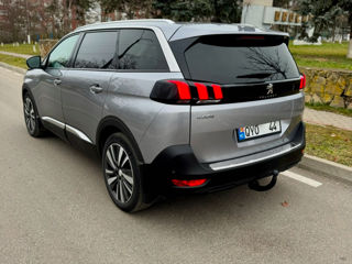 Peugeot 5008 foto 2