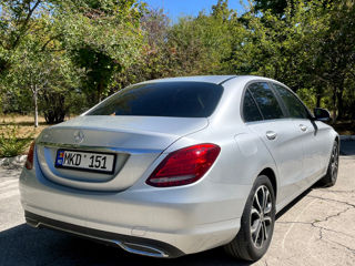 Mercedes C-Class foto 6