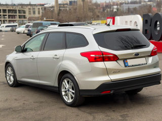 Ford Focus foto 8