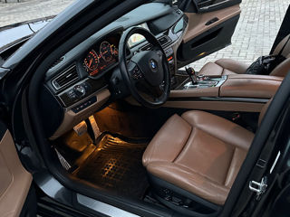 BMW 7 Series foto 9