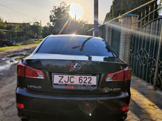 Lexus IS Series foto 7