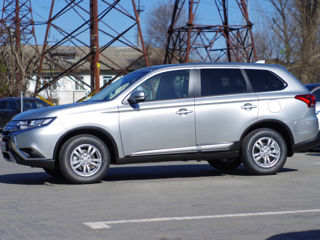 Mitsubishi Outlander foto 1