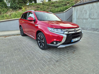 Mitsubishi Outlander foto 3