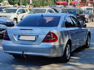 Mercedes E-Class foto 3