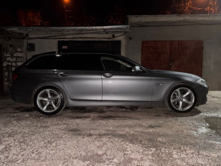 BMW 5 Series foto 6