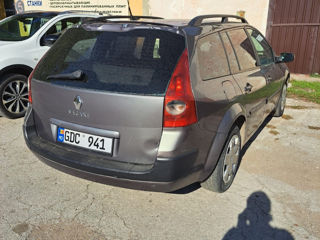 Renault Megane foto 2