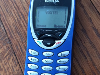 Nokia 8210