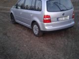 Volkswagen Touran foto 5