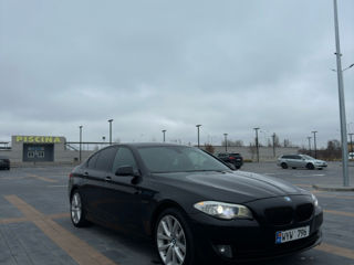 BMW 5 Series foto 2