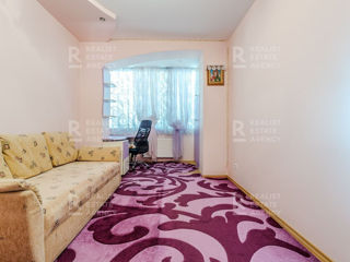 Apartament cu 2 camere, 120 m², Centru, Chișinău foto 11