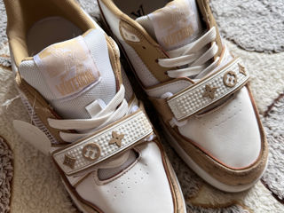 Louis   Vuitton  replica new foto 0
