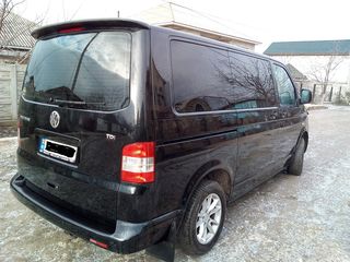 Volkswagen Multivan foto 6