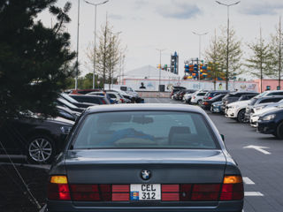 BMW 5 Series foto 3