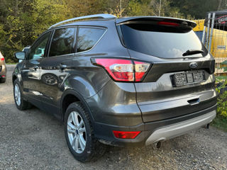 Ford Kuga foto 6