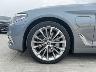 BMW 5 Series foto 7