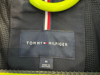 Tomy hilfiger foto 3