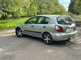 Nissan Almera foto 6