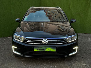 Volkswagen Passat foto 2