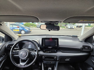 Toyota Yaris фото 6
