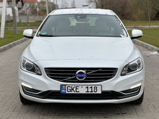 Volvo V60 foto 3