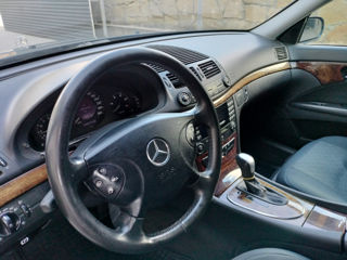 Mercedes E-Class foto 4