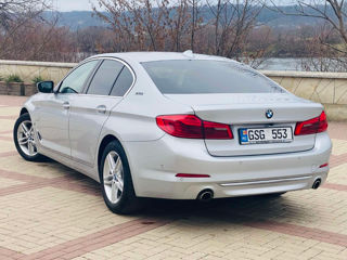 BMW 5 Series foto 3