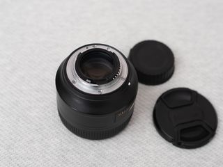 Nikon 85mm 1.8 G фото 3