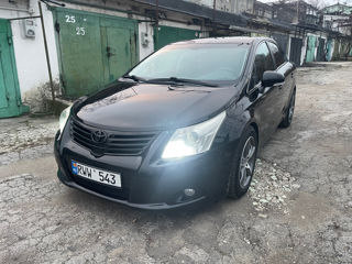 Toyota Avensis foto 2