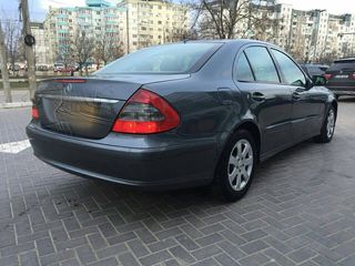 Piese Merdes w211 E-klass dezmembrare auto piese bamper oglinzi foto 4