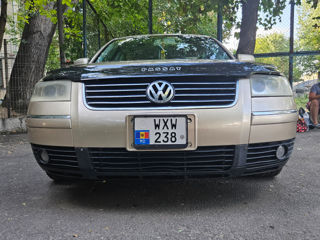 Volkswagen Passat foto 2