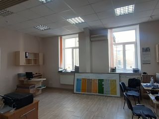 oficii centru 2 nevele / офис в центре 2 уровня foto 1