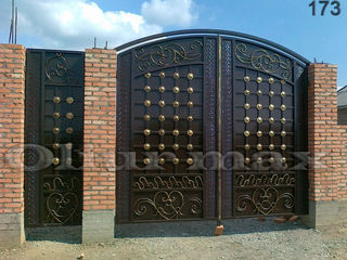 Porți , garduri , balustrade, copertine, gratii, uși metalice și alte confecții din fier. foto 6