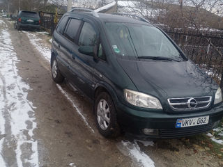 Opel Zafira foto 3