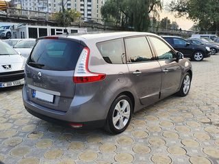 Renault Grand Scenic foto 6