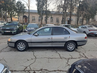 Opel Omega foto 7