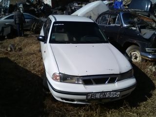 Daewoo Nexia foto 1