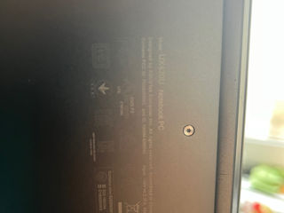 Asus ux430u foto 2