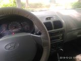 Hyundai Accent foto 3