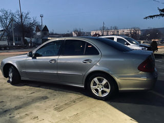 Mercedes E-Class foto 4