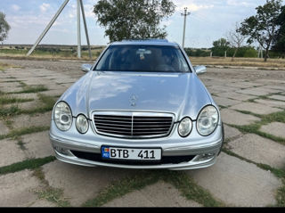 Mercedes E-Class foto 6