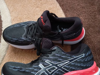 Asics foto 2