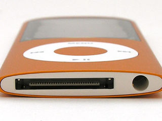 Apple ipod nano 4 gold! -  идеально высокое качество звука! компактные размеры! полный опционал! фото 2