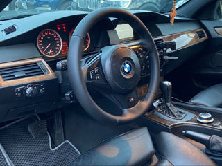 BMW 5 Series foto 3