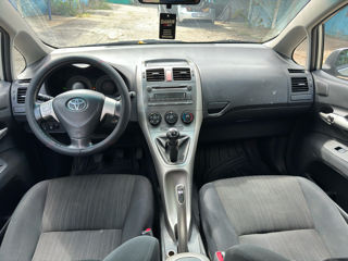 Toyota Auris foto 8