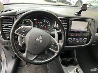 Mitsubishi Outlander foto 11