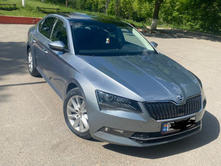 Skoda Superb foto 4