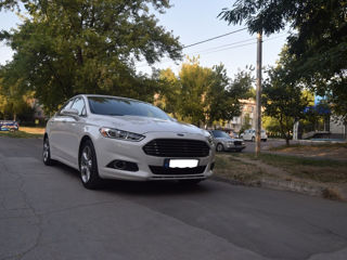 Ford Fusion foto 5