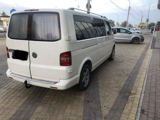 Volkswagen Caravelle foto 4