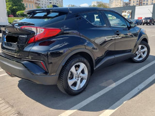 Toyota C-HR foto 3