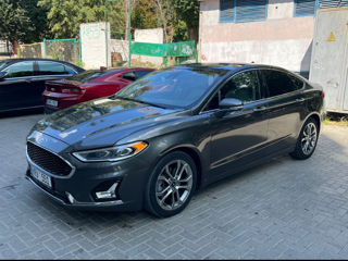 Ford Fusion foto 1